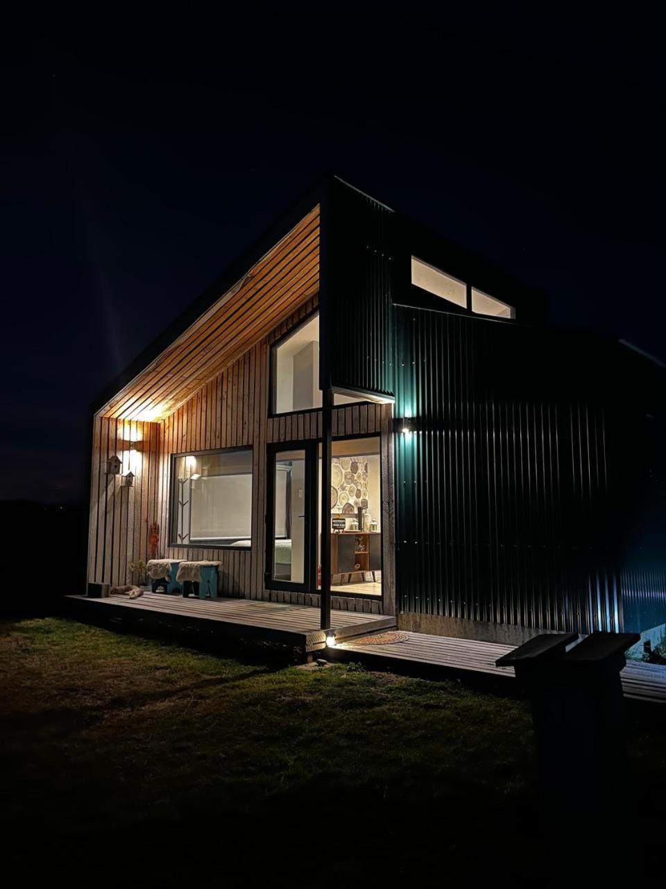 Cabana Julian Elias Verde Puerto Natales Exterior foto